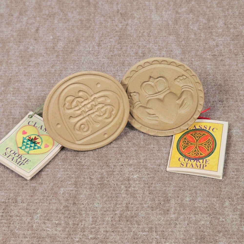 Brown Bag Designs Lucy Natkiel Celtic Knot Claddagh Cookie Stamp Set 2011 USA